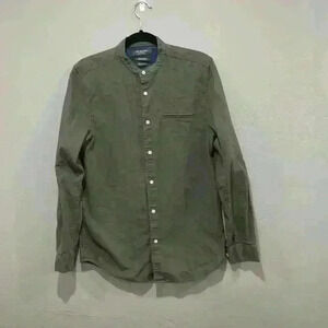 Primark 100% cotton army green button down shirt size medium